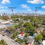 Stylish Studio Near Wynwood & Design District