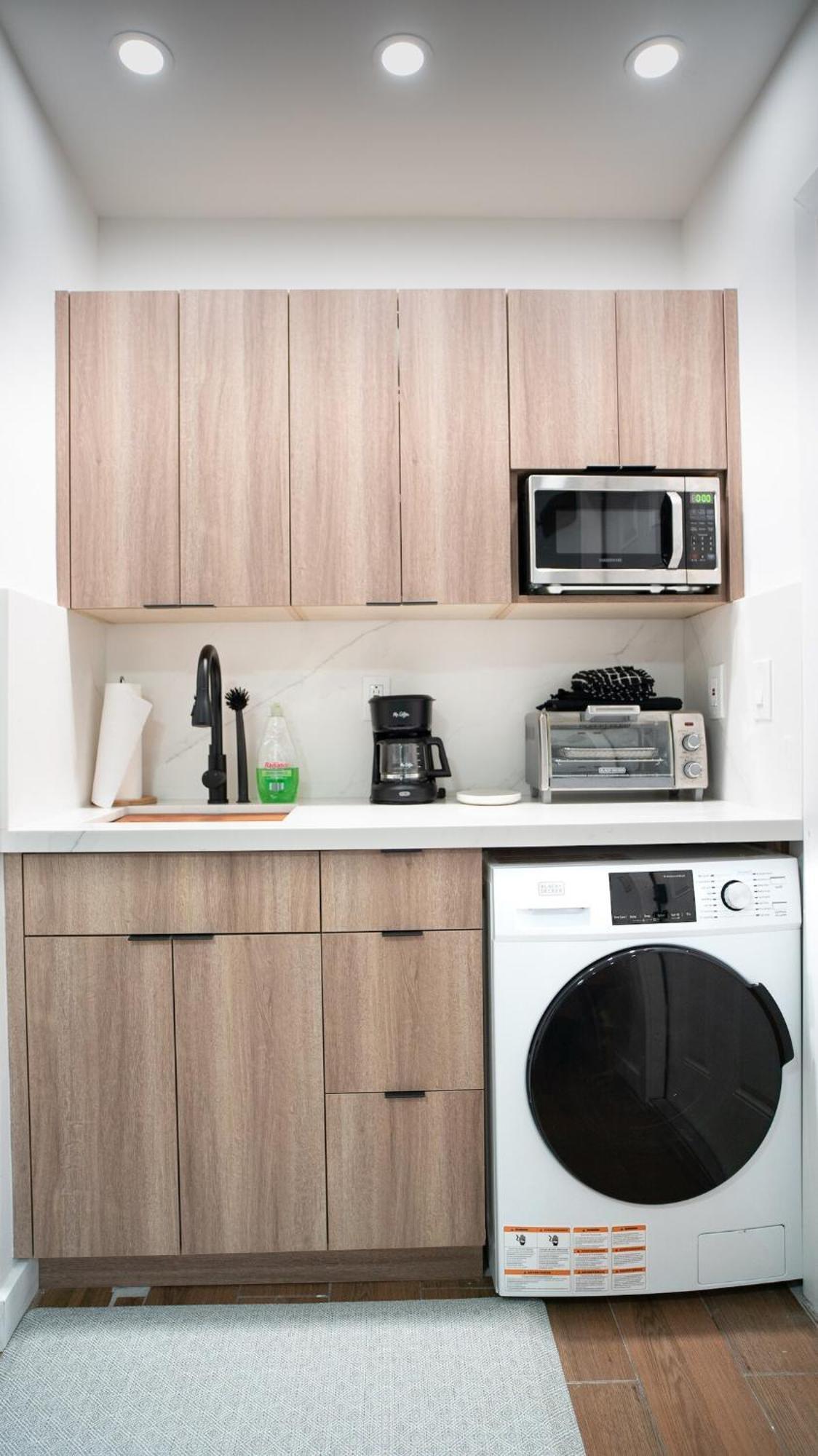 Apartment Stylish Near Wynwood & Design District *